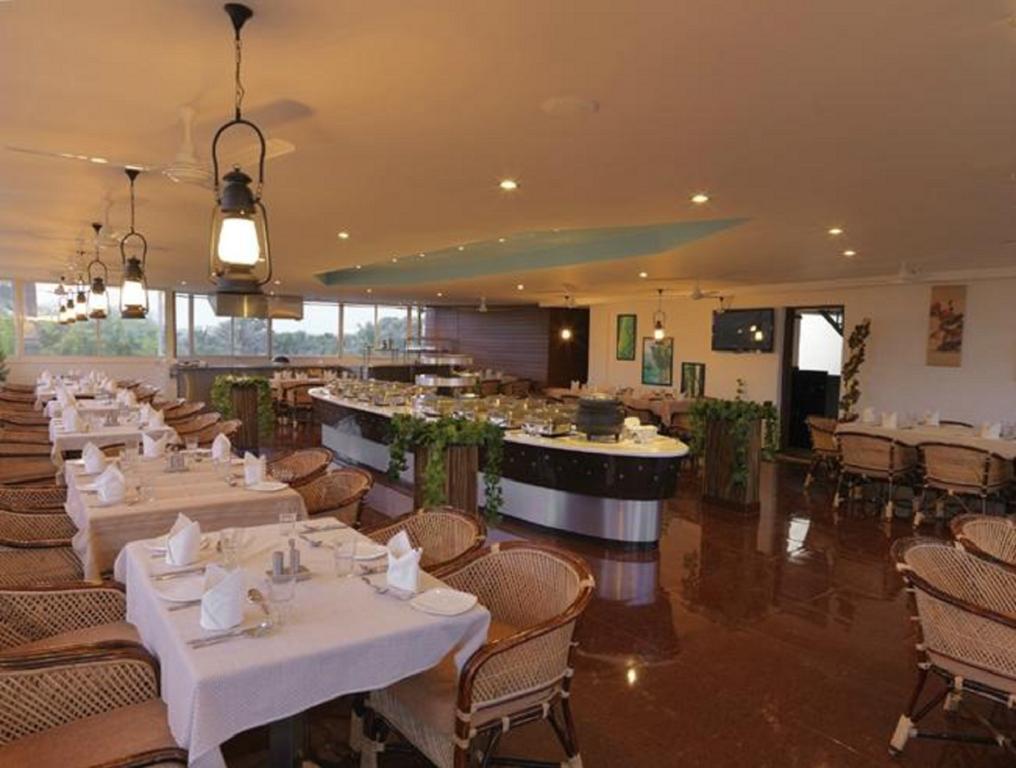 Aquarock Hotel Kazhakuttam Екстериор снимка