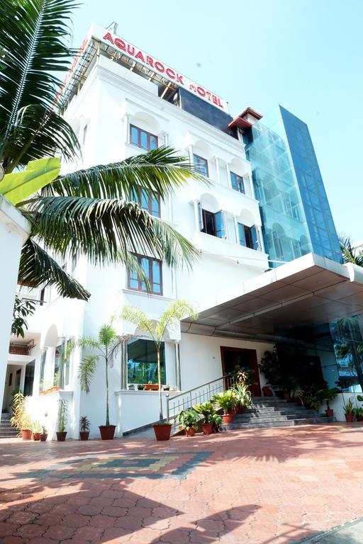 Aquarock Hotel Kazhakuttam Екстериор снимка