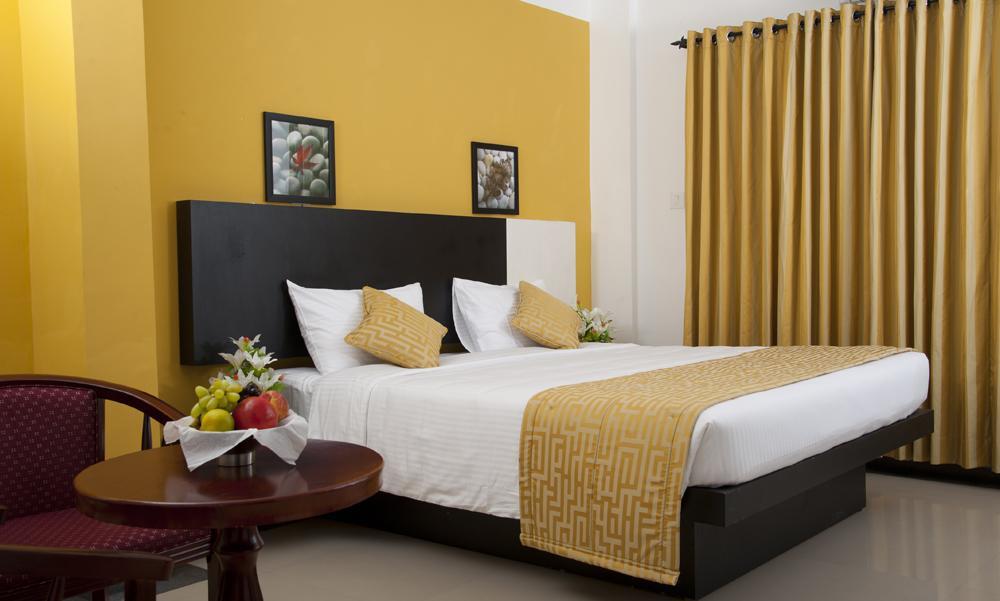 Aquarock Hotel Kazhakuttam Стая снимка